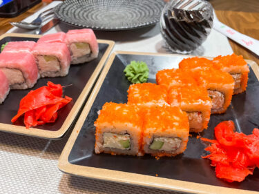 タシュケントグルメ ご当地料理は一旦中休み 寿司＆ロシア料理ディナー＠オグニ・タシケンタ